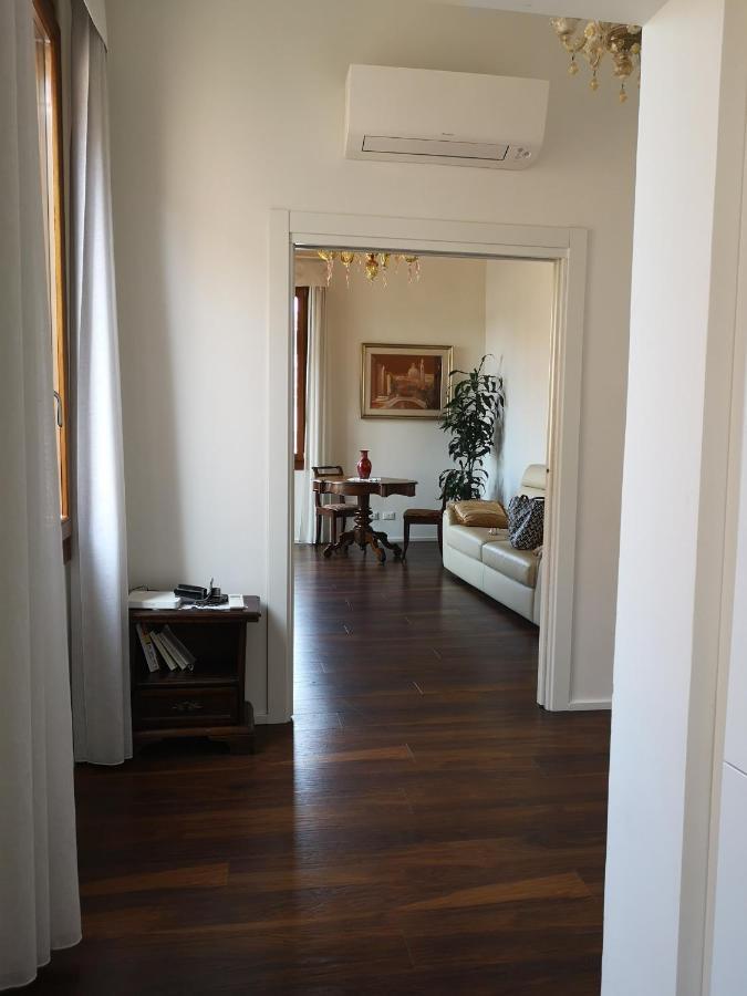 Guglie Palace Apartament *